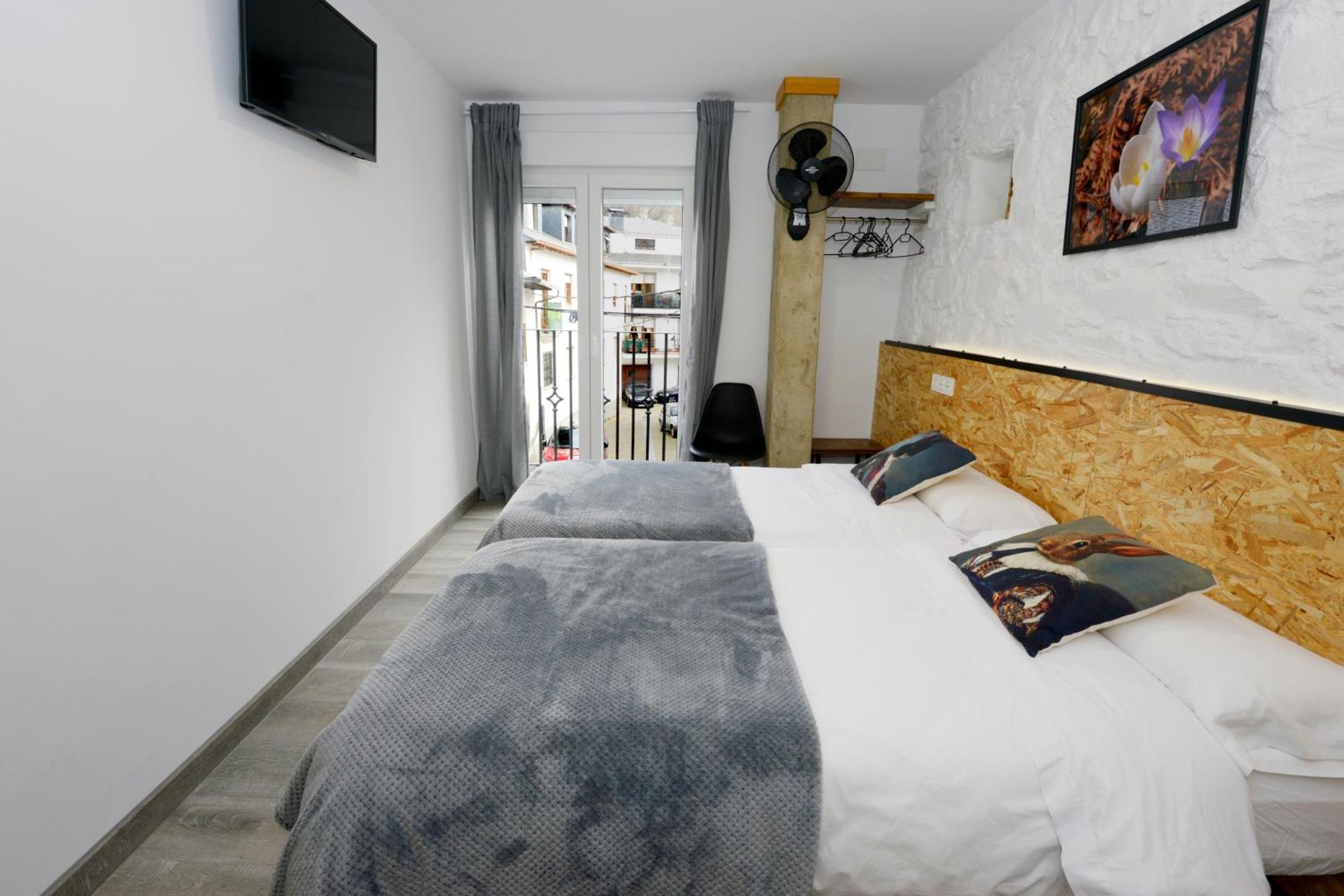 Hostel El Campano Villafranca Del Bierzo Dış mekan fotoğraf
